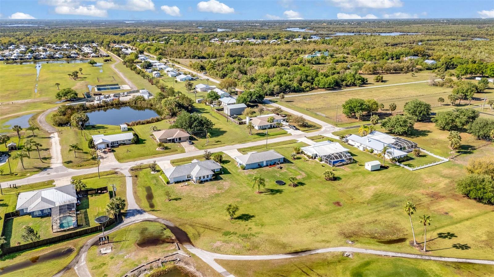 SUNNYBREEZE PALMS GOLF COURSE - Residential