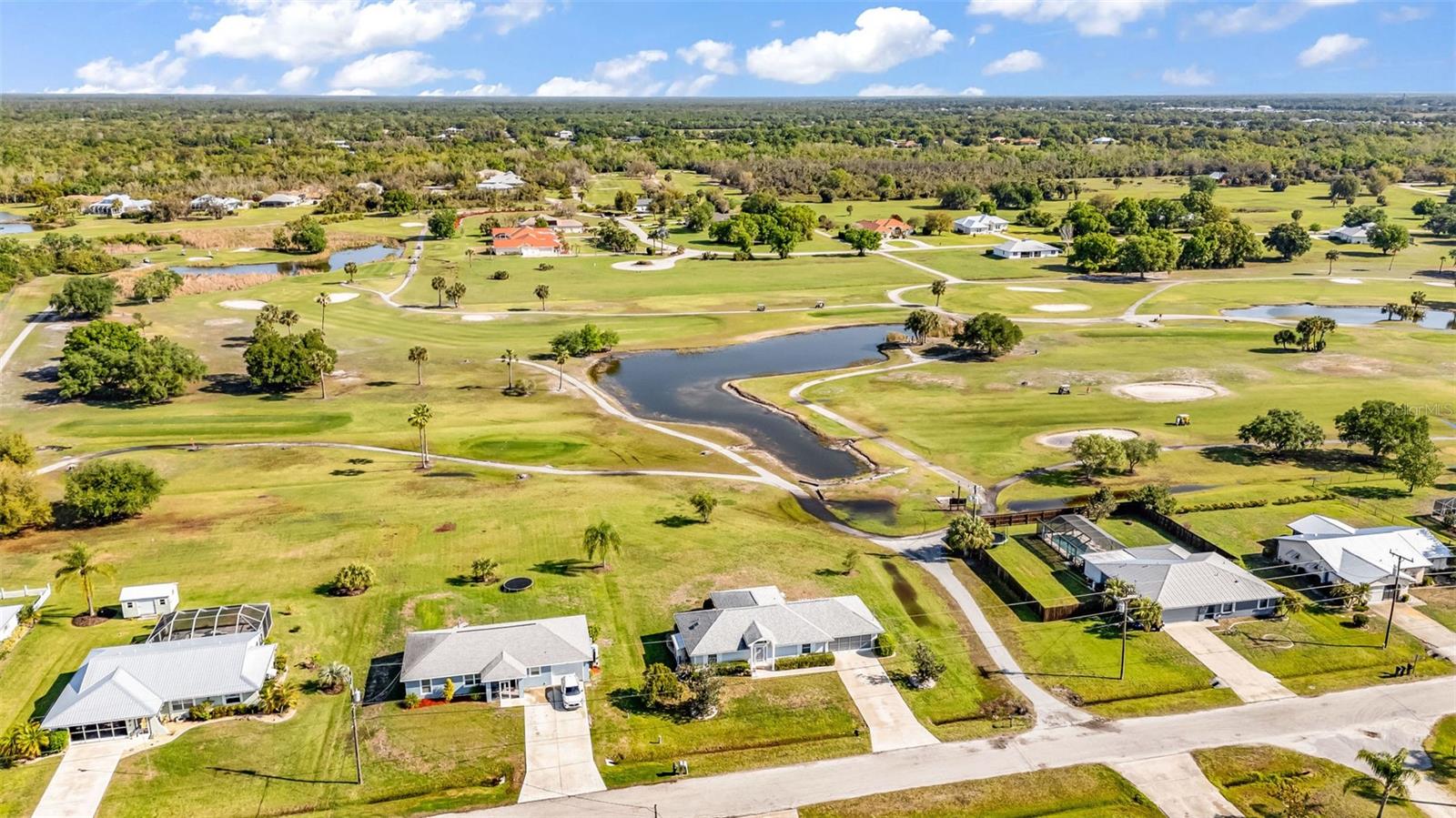 SUNNYBREEZE PALMS GOLF COURSE - Residential