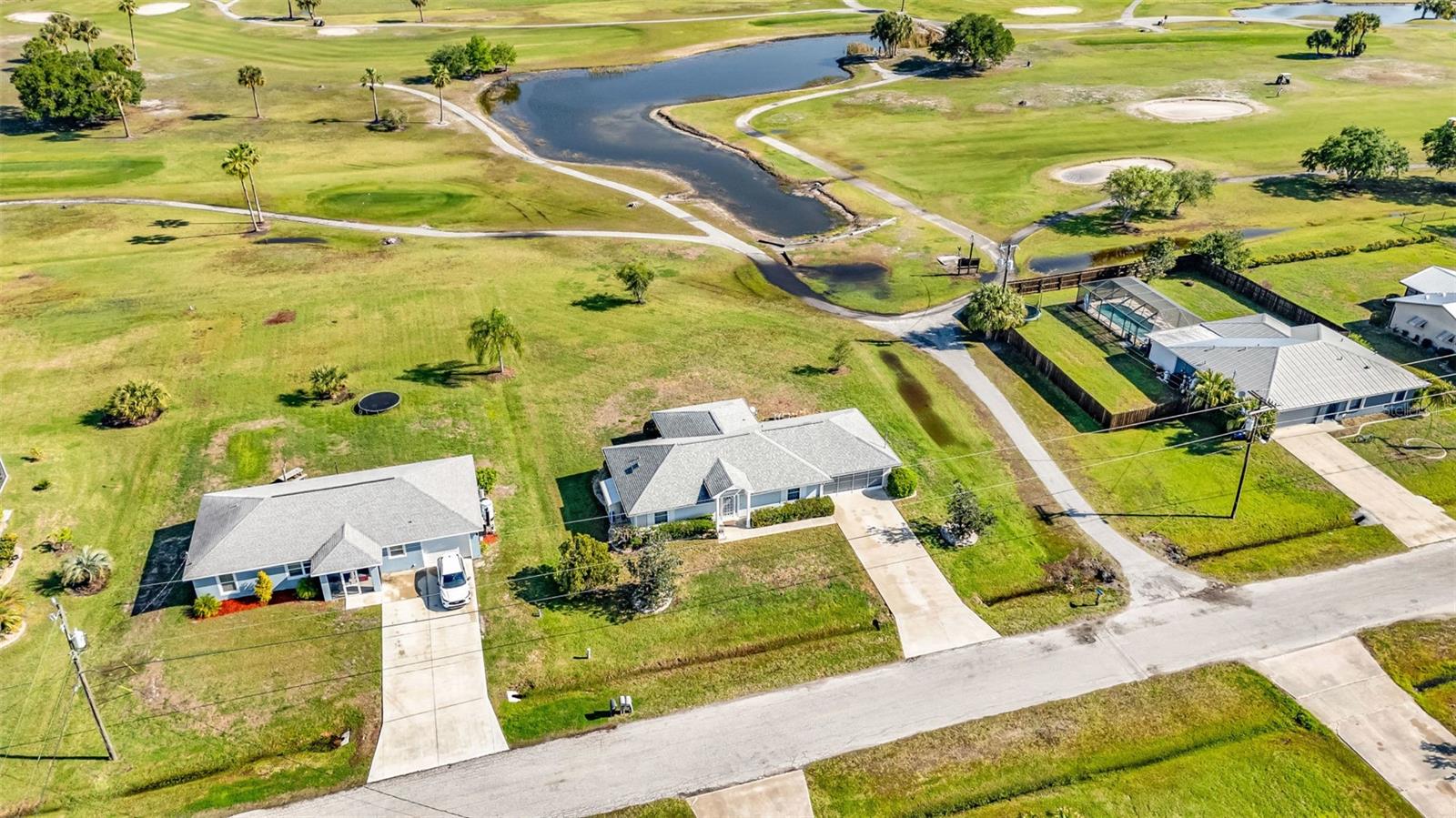 SUNNYBREEZE PALMS GOLF COURSE - Residential