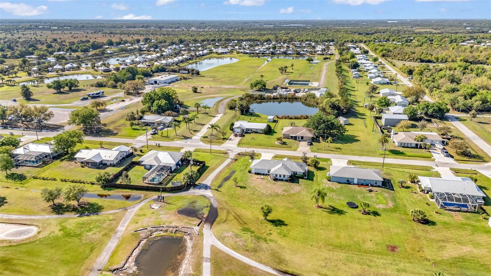 SUNNYBREEZE PALMS GOLF COURSE - Residential