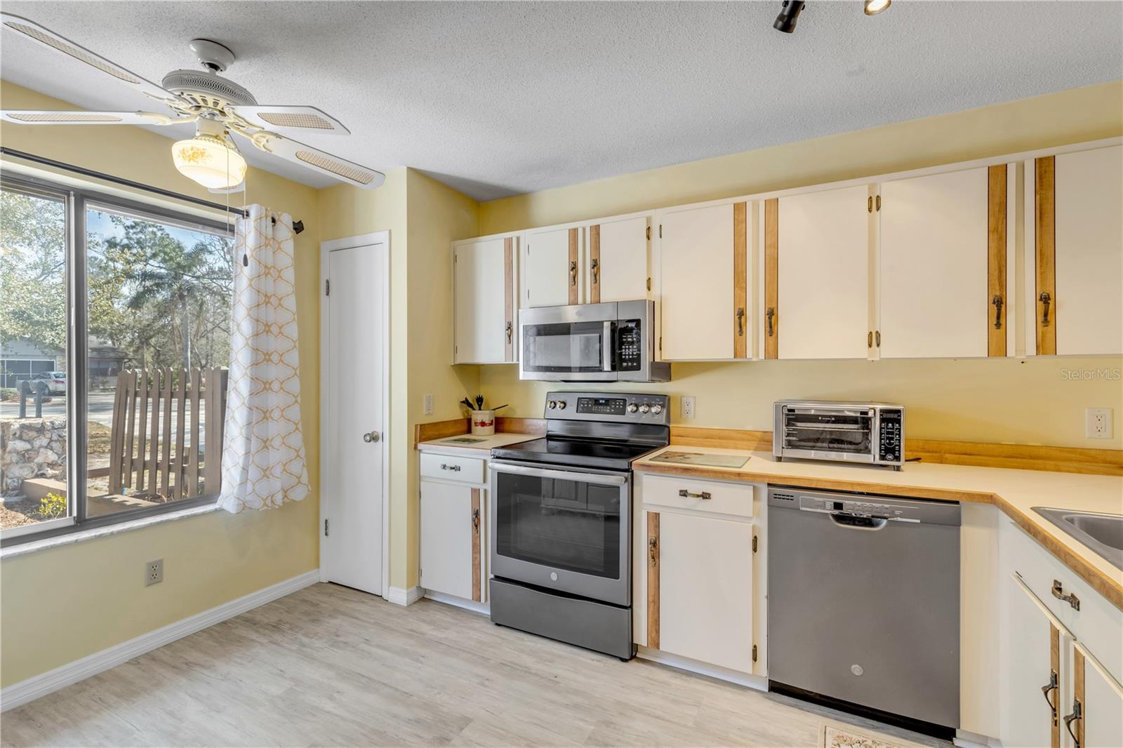 SUMMER TREES UNIT 03B - Residential