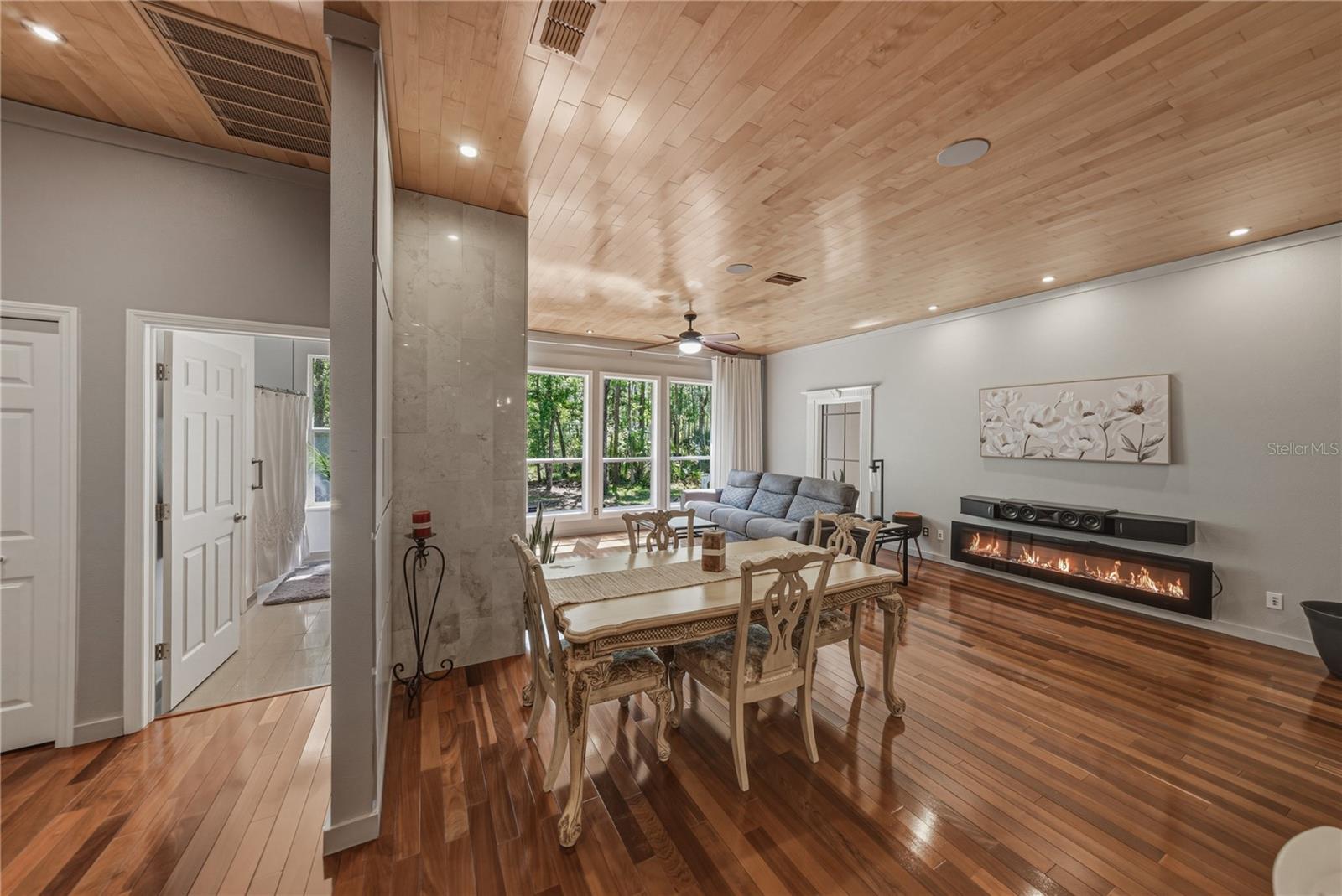 HOMESTEADS SADDLEWOOD - Residential