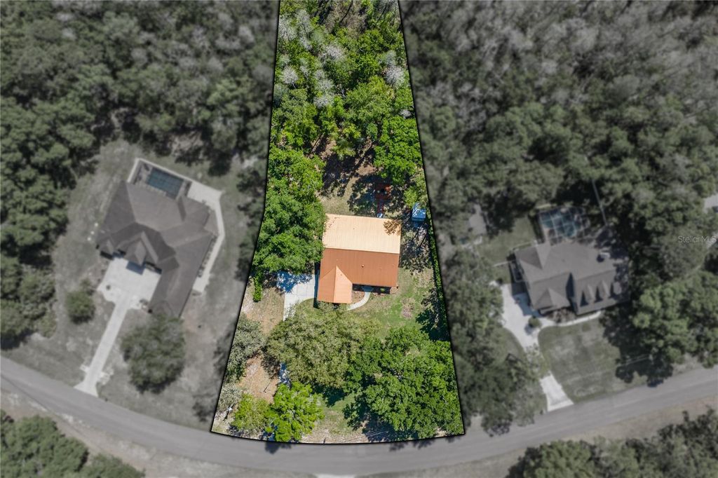 Photo of 8600 Shenandoah Run, Wesley Chapel, FL 33544 (MLS # TB8492515)