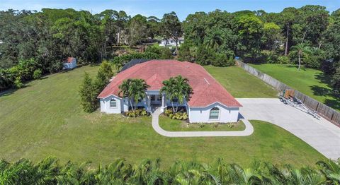 A home in SEMINOLE