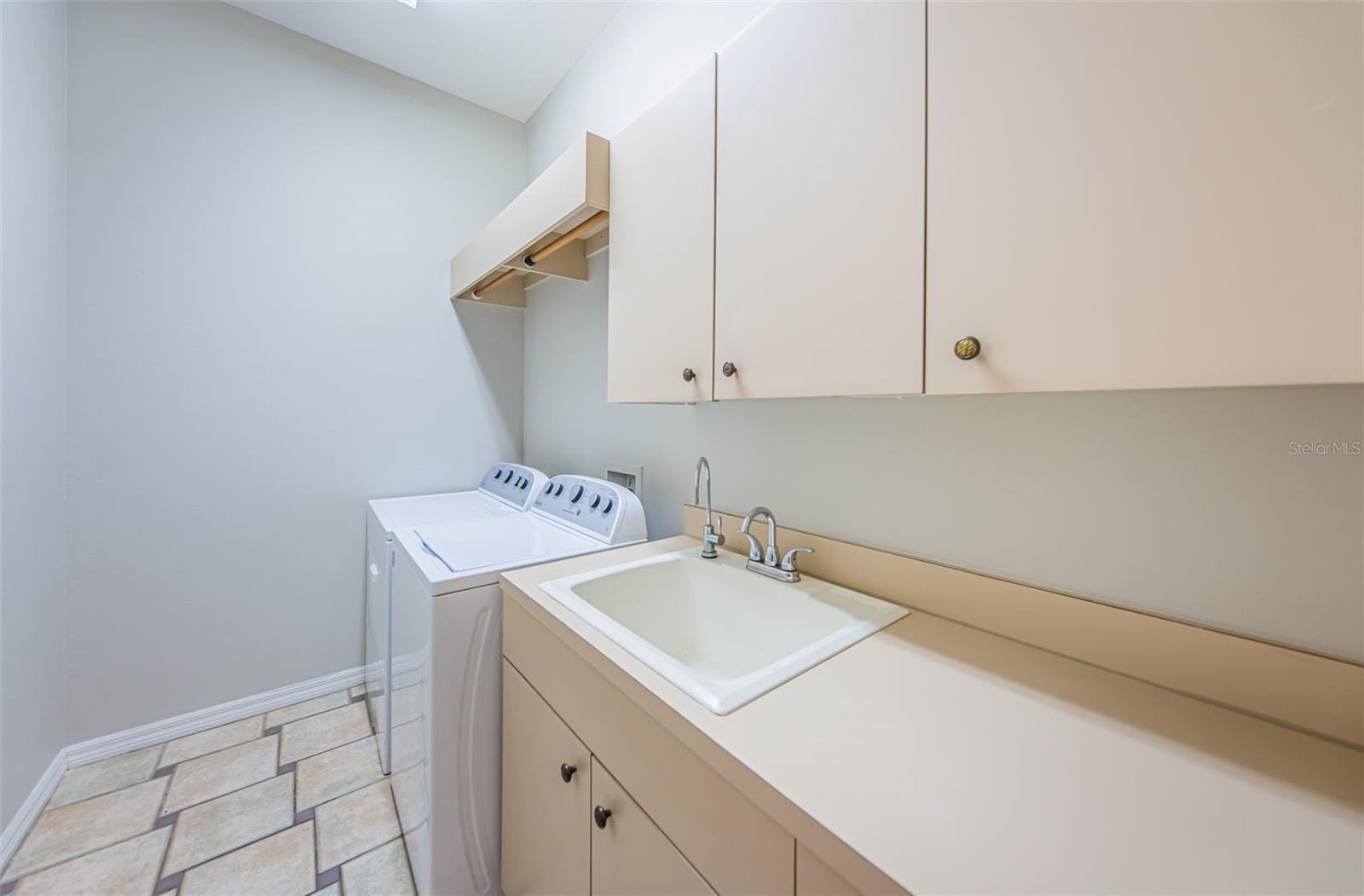 AYLESFORD PH 1 - Residential