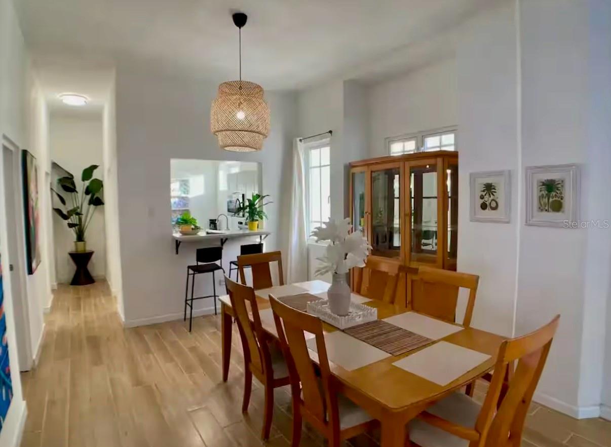 AVE. MIRAMAR - Residential Income