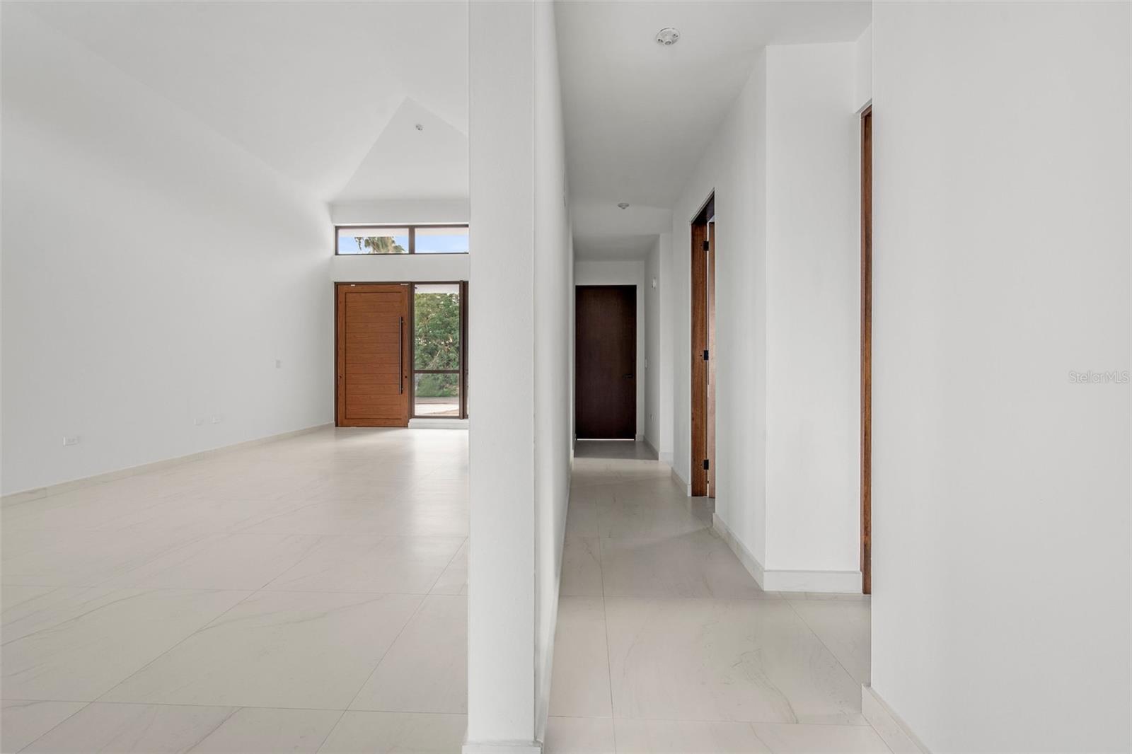 LOS LAGOS - Residential