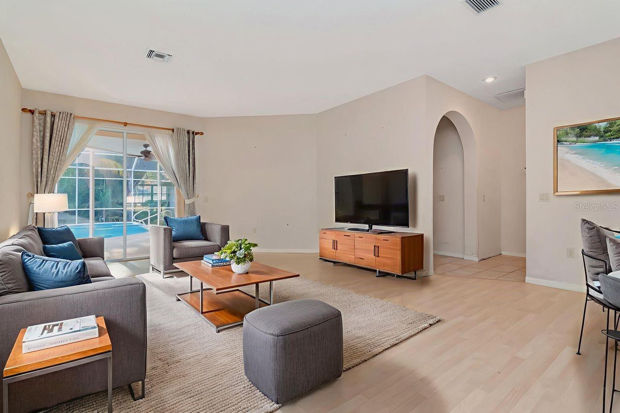 WORTHINGTON - Residential