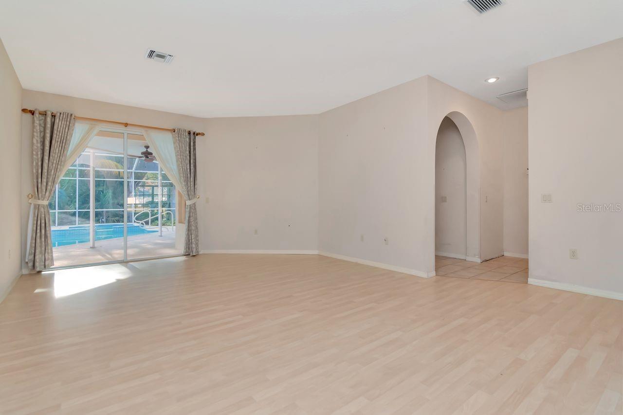 WORTHINGTON - Residential