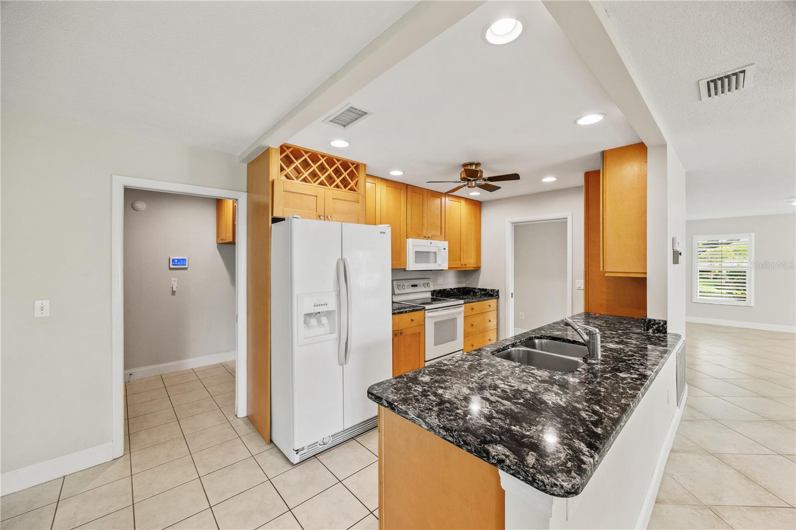 VILLAGE GREEN OF BRADENTON CONDO SEC 6 - Residential