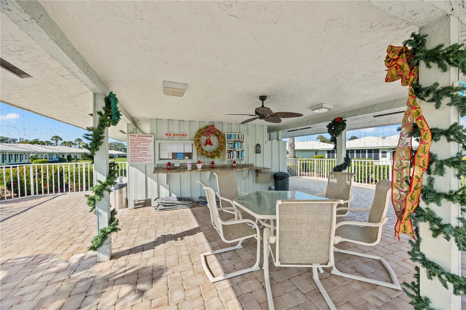 VILLAGE GREEN OF BRADENTON CONDO SEC 6 - Residential