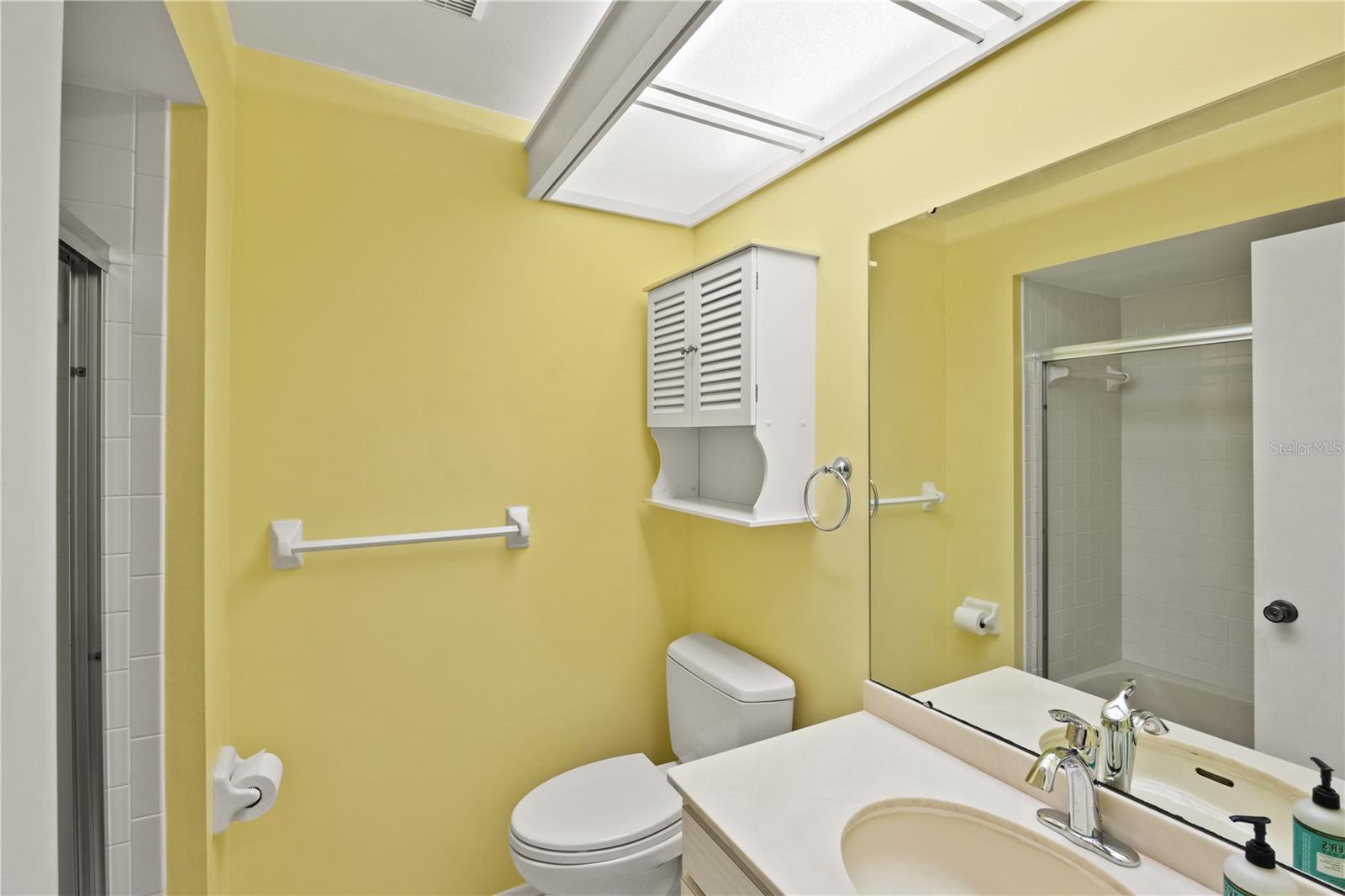 VILLAGE GREEN OF BRADENTON CONDO SEC 6 - Residential