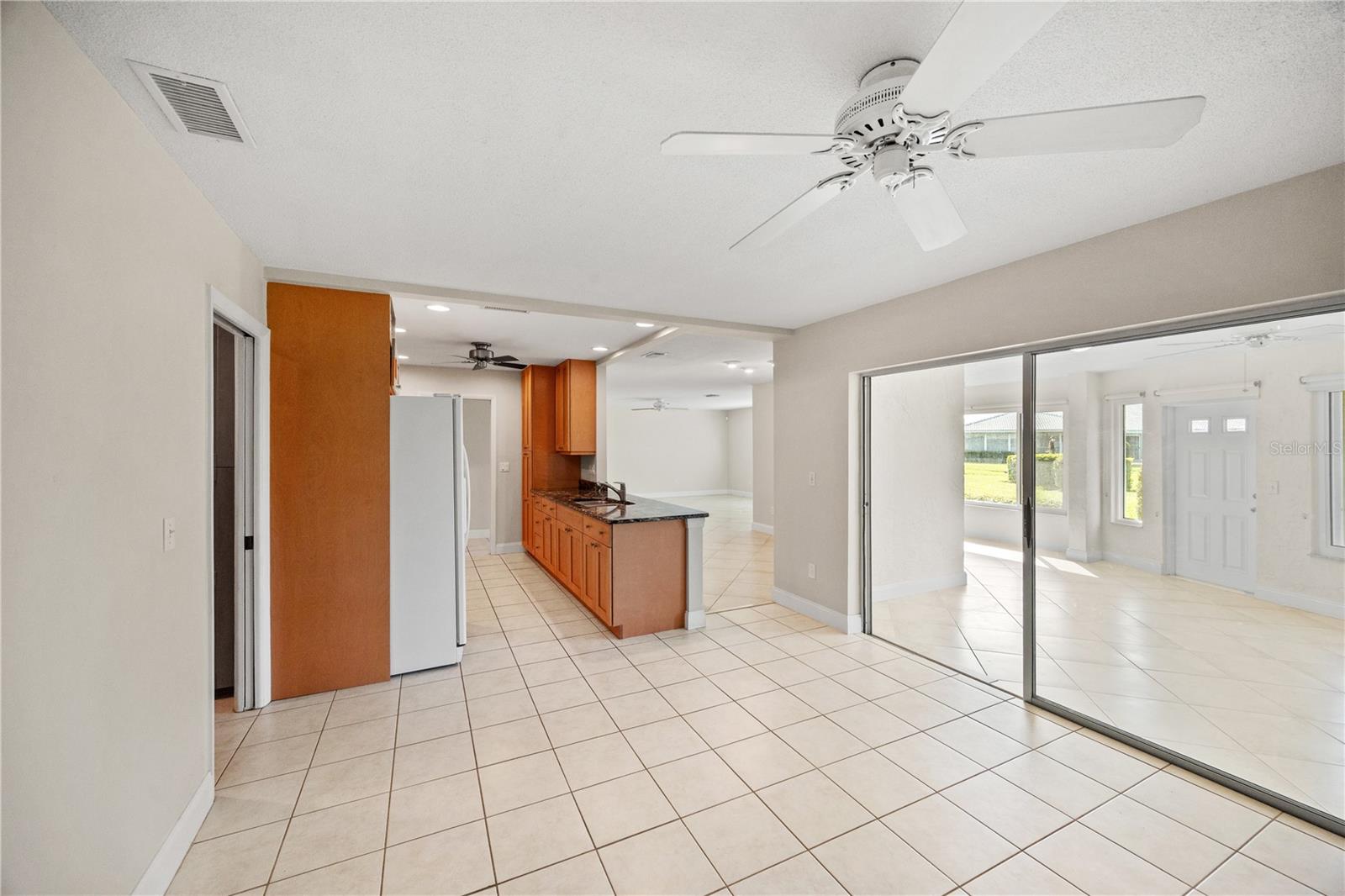 VILLAGE GREEN OF BRADENTON CONDO SEC 6 - Residential