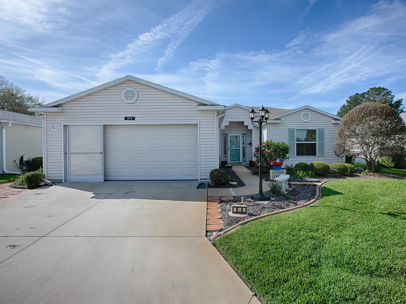View LEESBURG, FL 34748 house