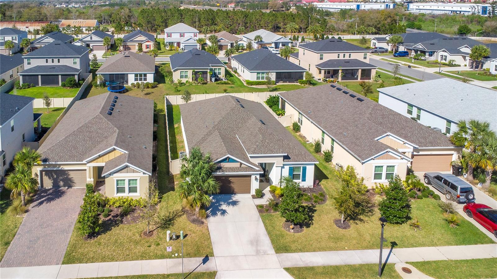 913 SABAL BREEZE LANE