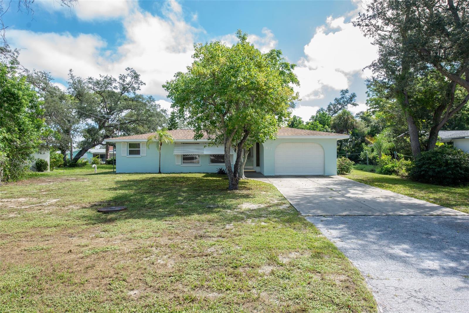 631 S BROADWAY, ENGLEWOOD, FL, 34223 3 631 S BROADWAY