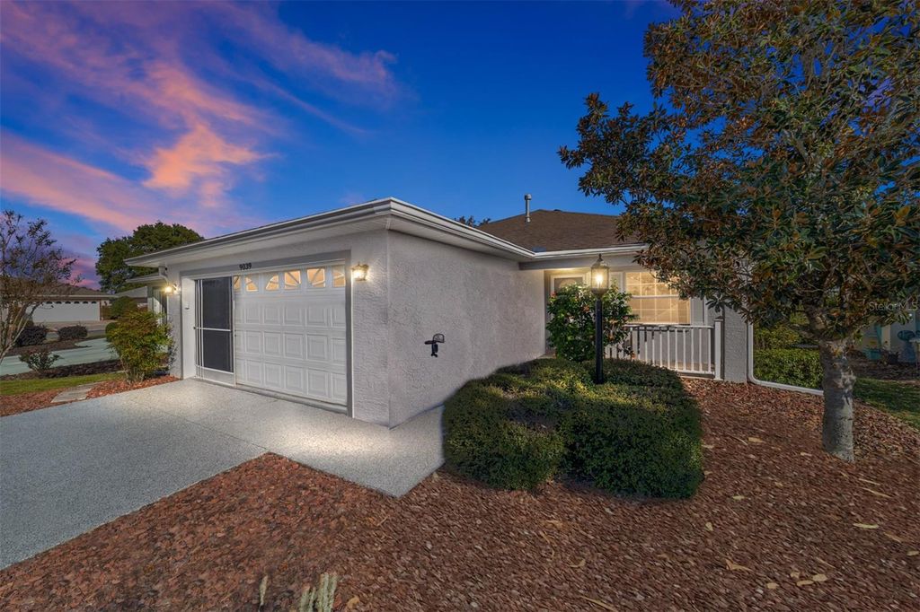 Photo of 9039 SW 102nd Circle, Ocala, FL 34481 (MLS # OM718577)