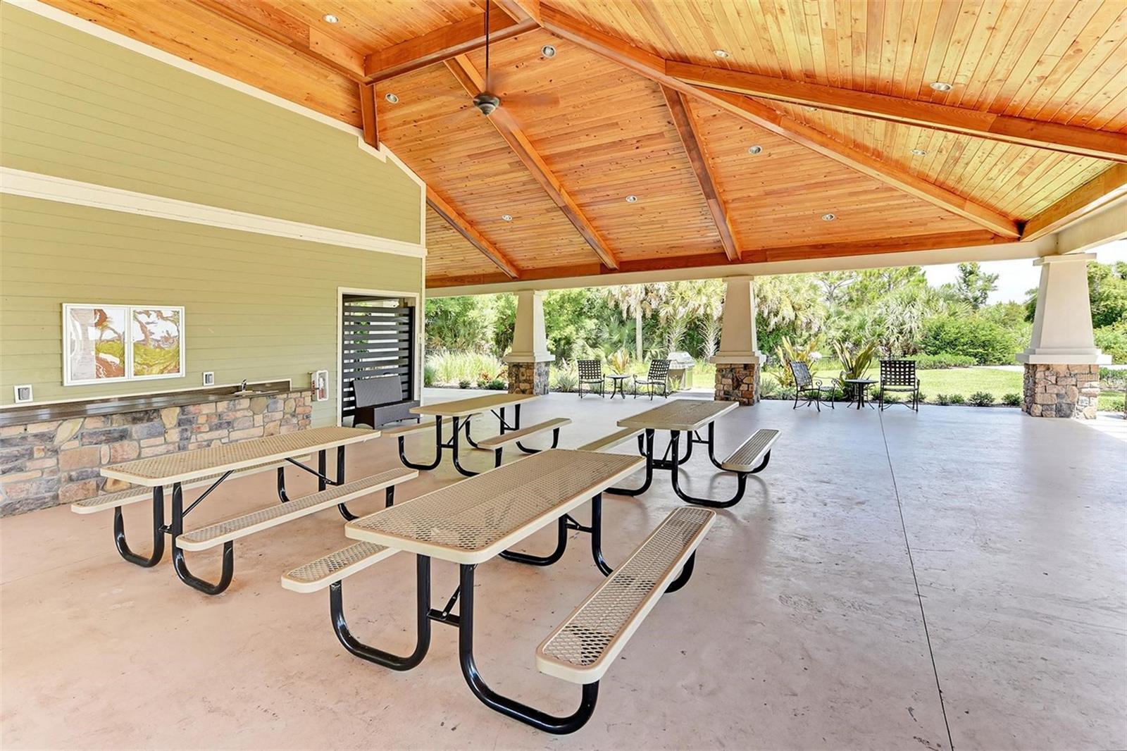 ARBOR LAKES ON PALMER RANCH - Residential