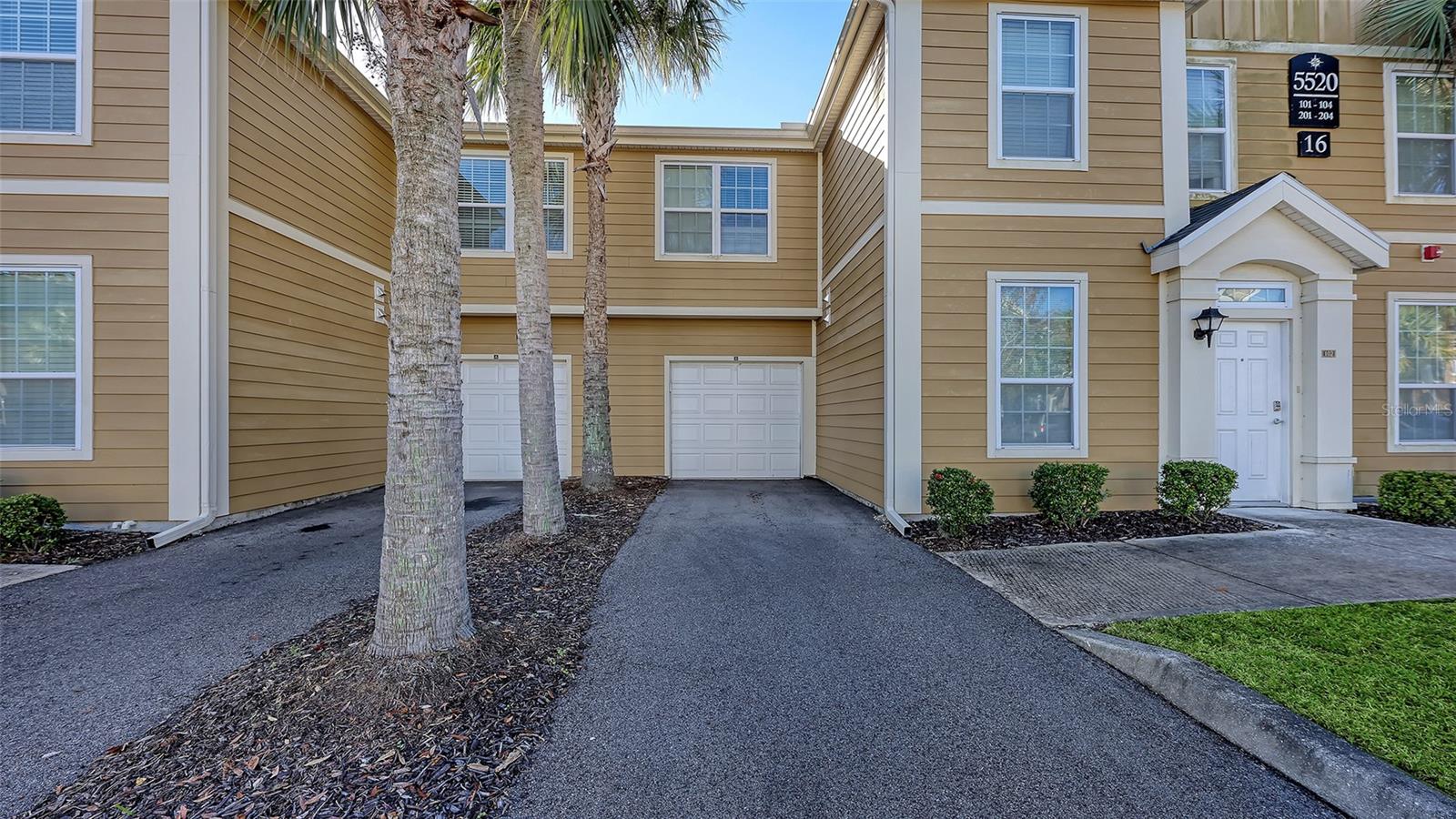 ADMIRALS WALK - Residential