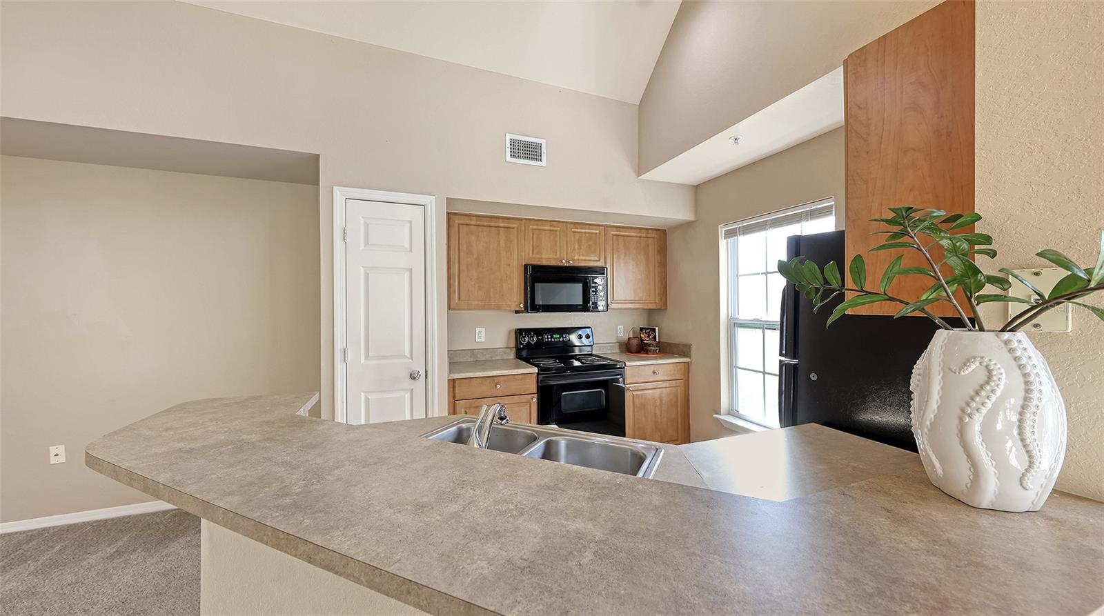 ADMIRALS WALK - Residential