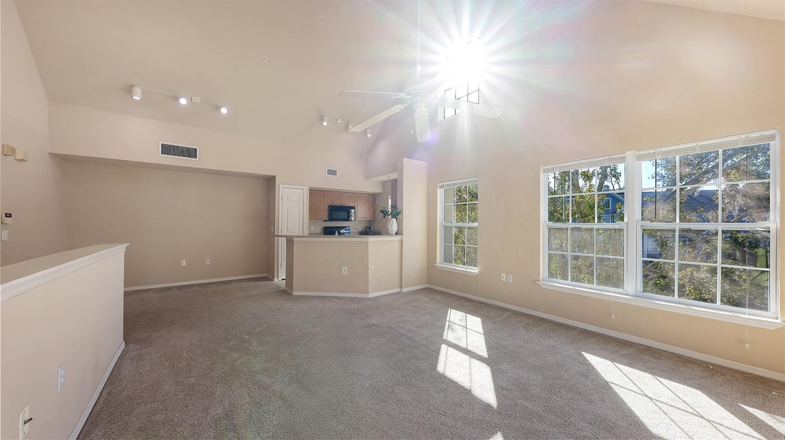 ADMIRALS WALK - Residential