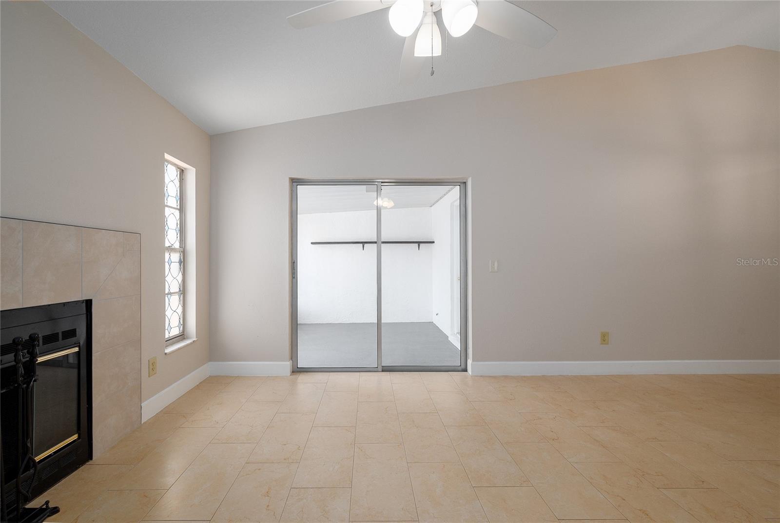 HIDDEN LAKE VILLAS PH 3 - Residential