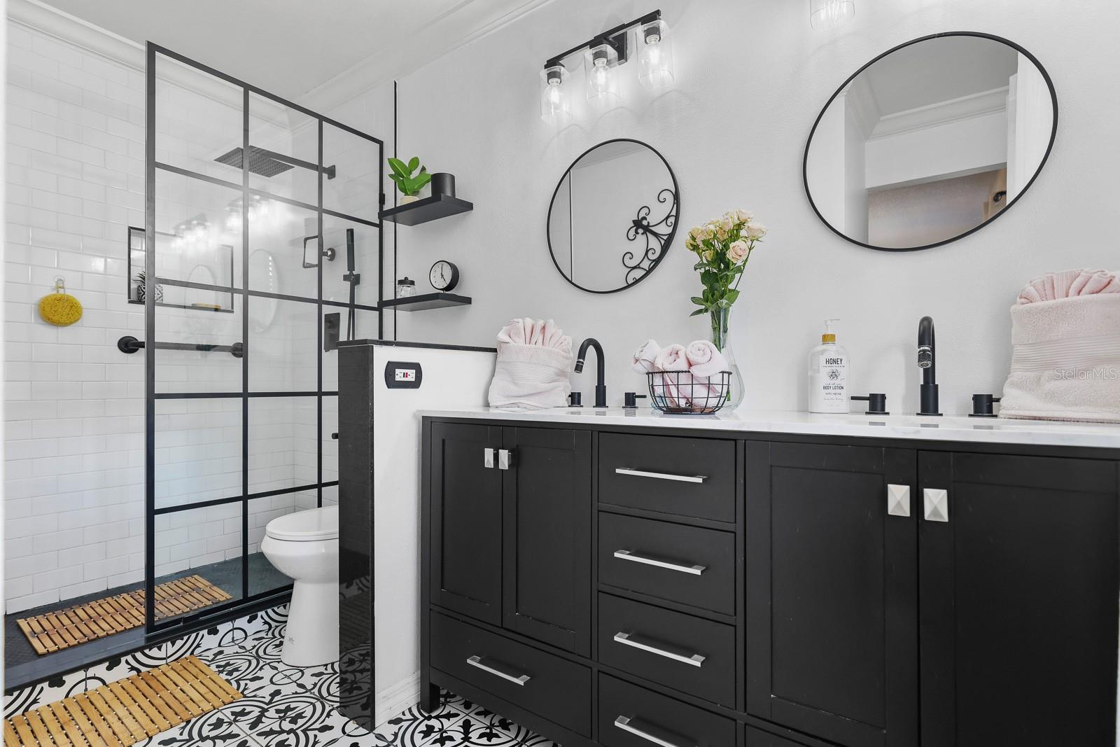 BLOOMINGDALE SEC D UNIT - Residential
