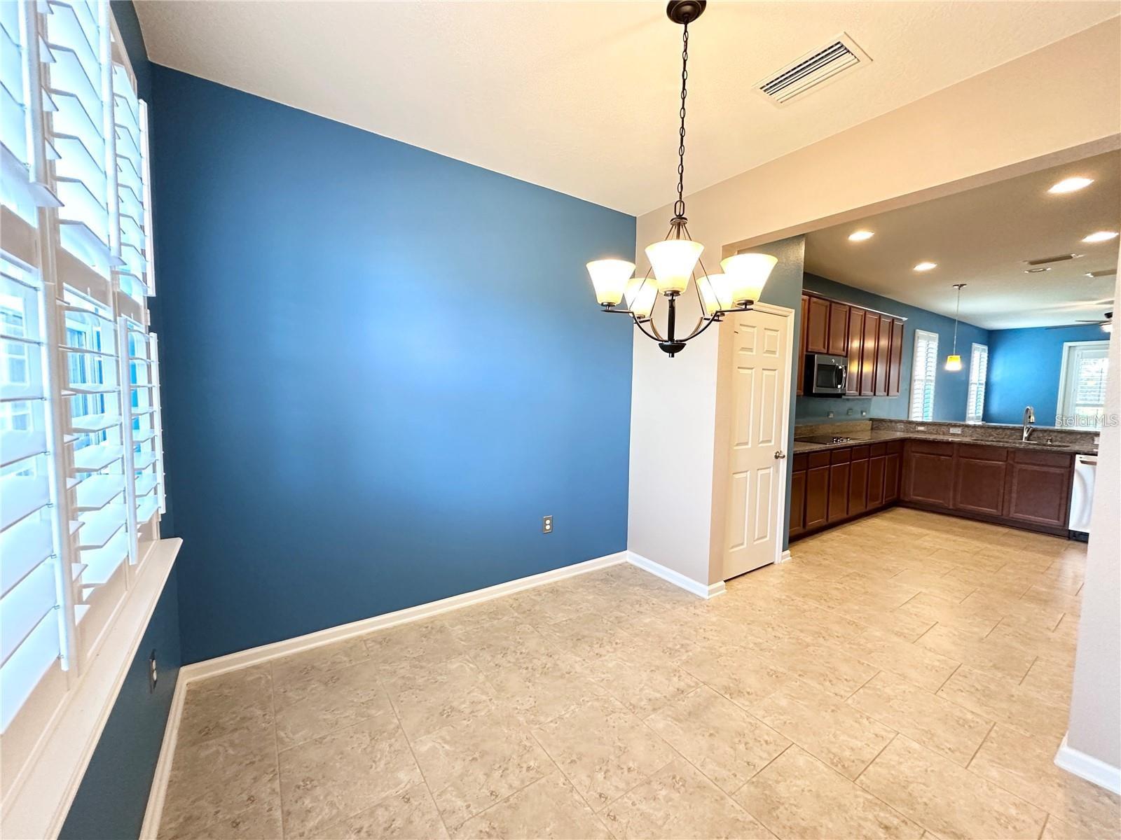 DRAYTON-PRESTON WOODS AT PROVIDENCE - Residential Lease