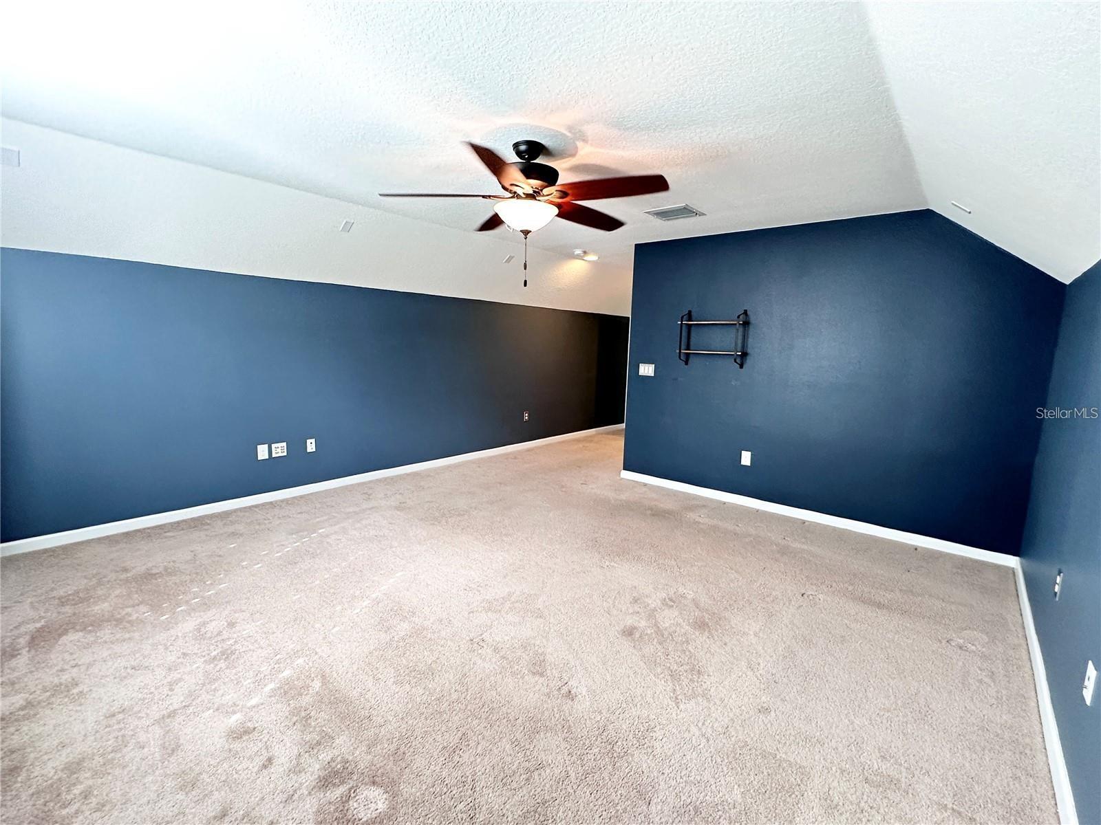 DRAYTON-PRESTON WOODS AT PROVIDENCE - Residential Lease