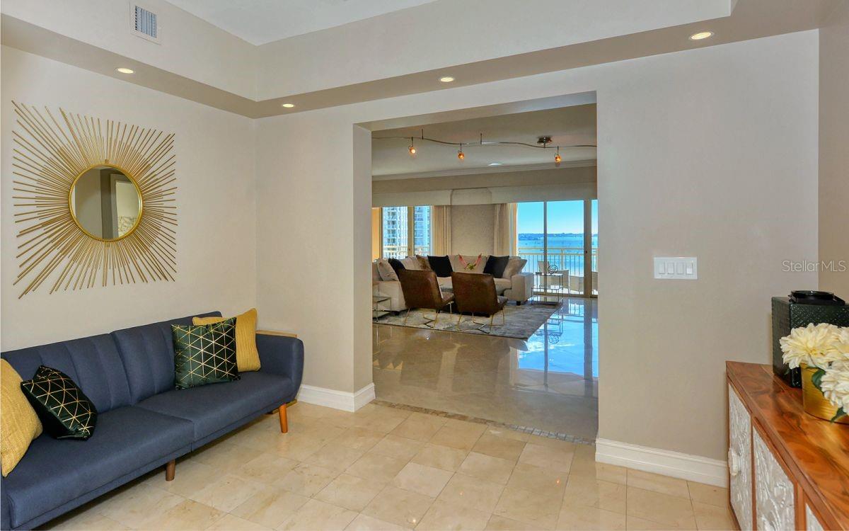 1111 RITZ CARLTON DRIVE 1004