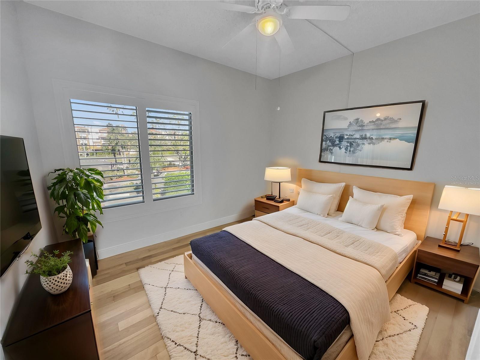557 PINELLAS BAYWAY S 111