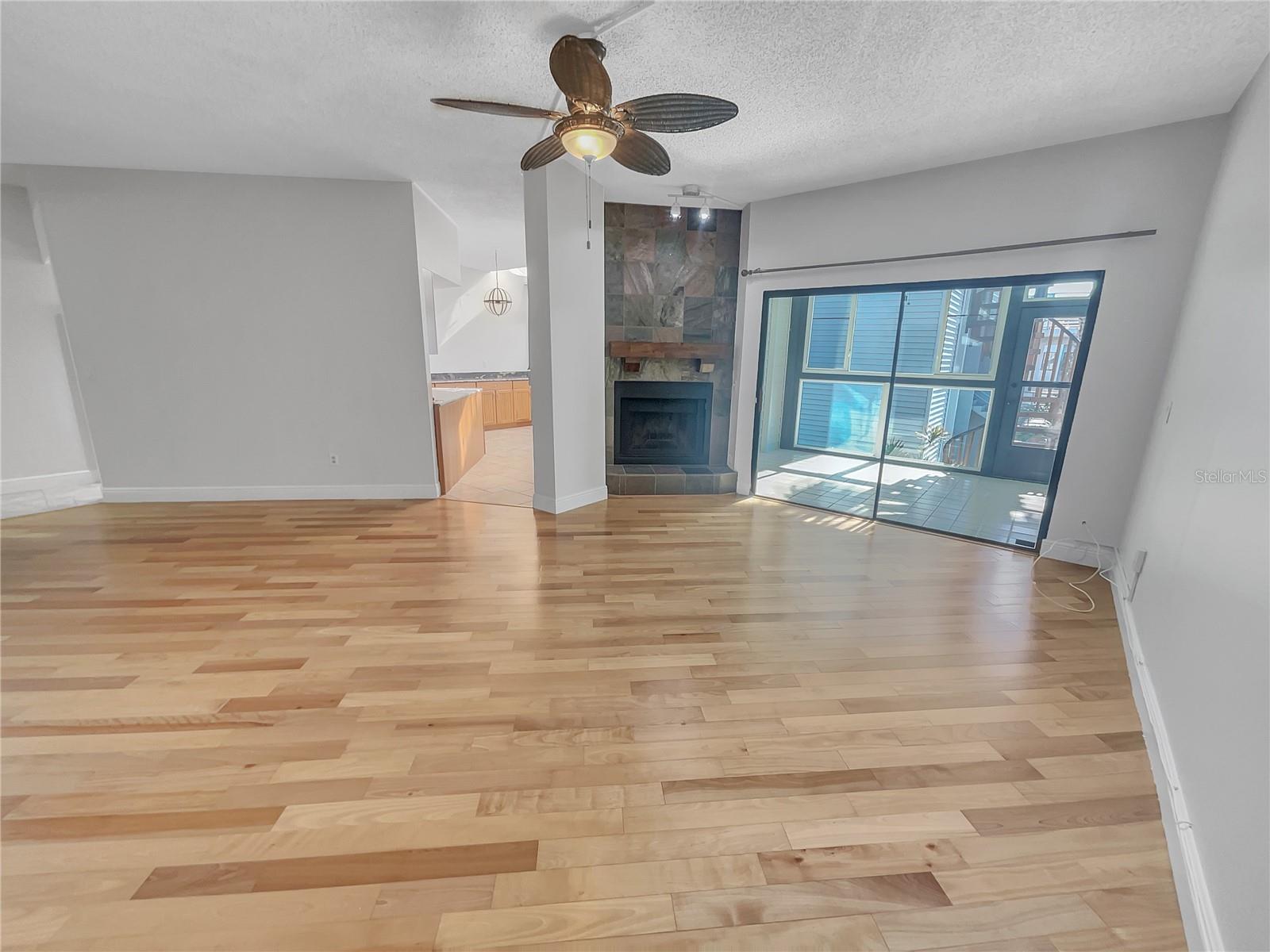 557 PINELLAS BAYWAY S 111