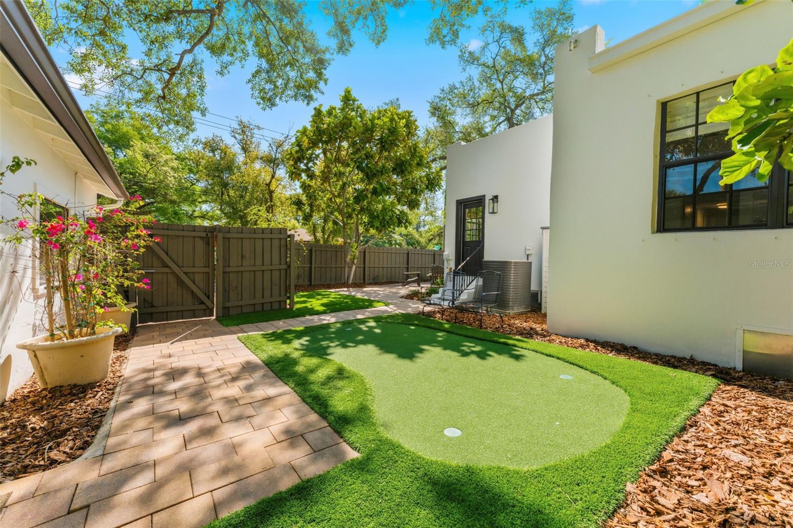 MARYLAND MANOR REV - Residential