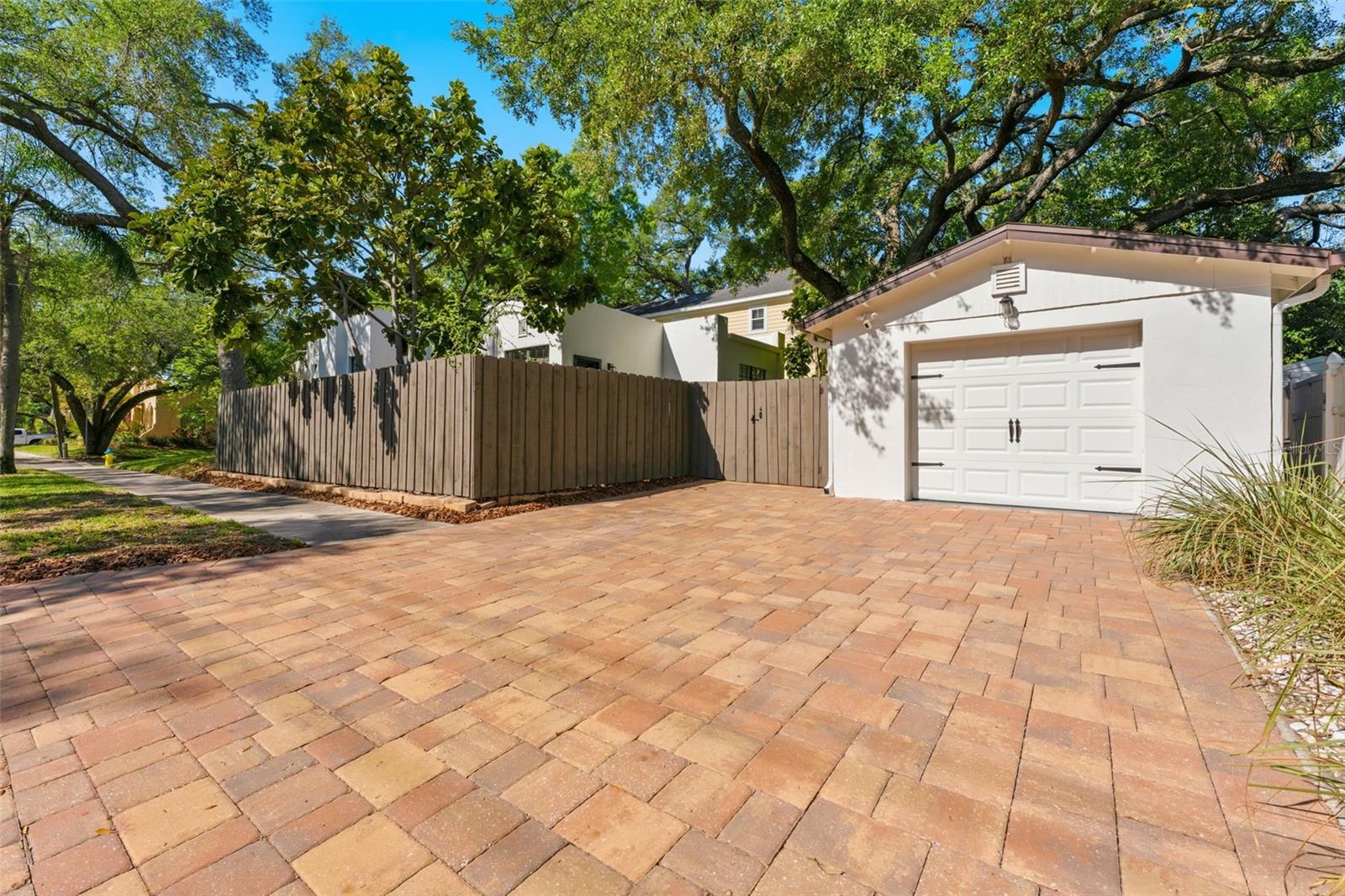 MARYLAND MANOR REV - Residential