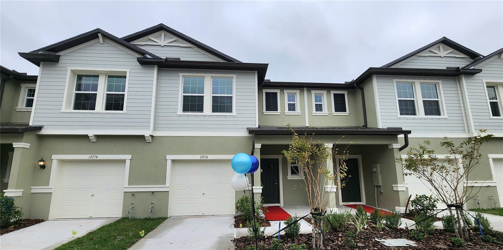 D06 HAWK TOWNHOMES - Residential Lease