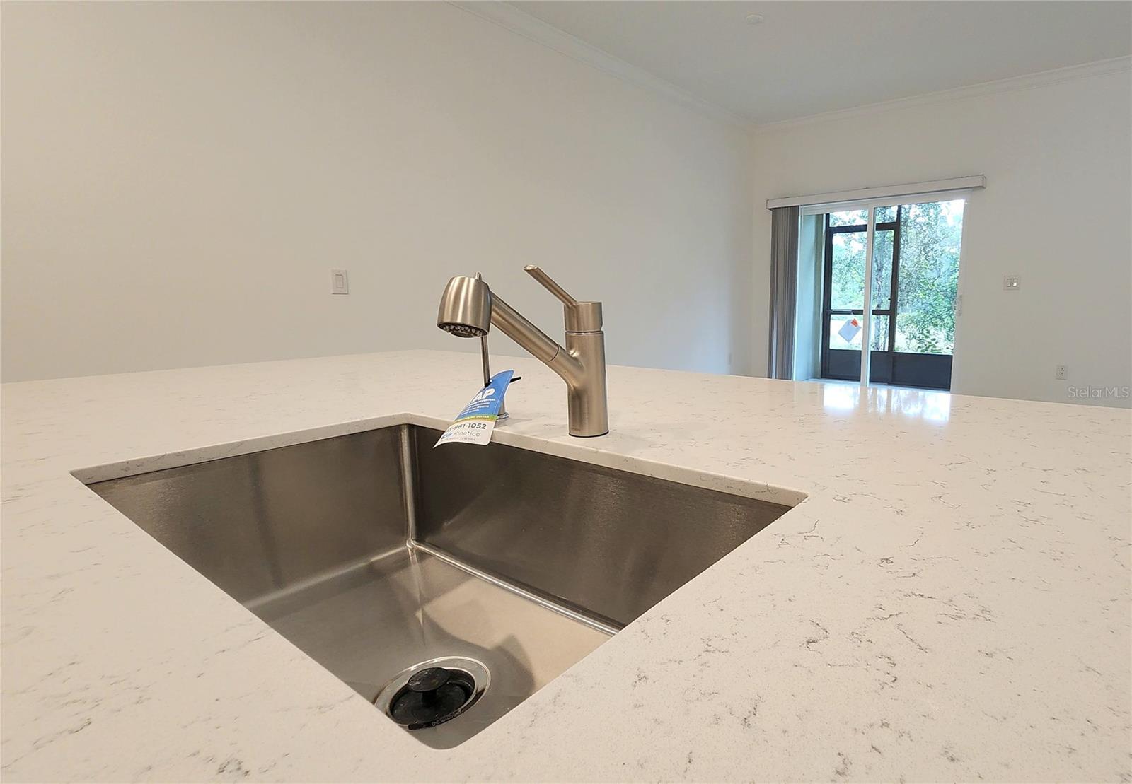 D06 HAWK TOWNHOMES - Residential Lease