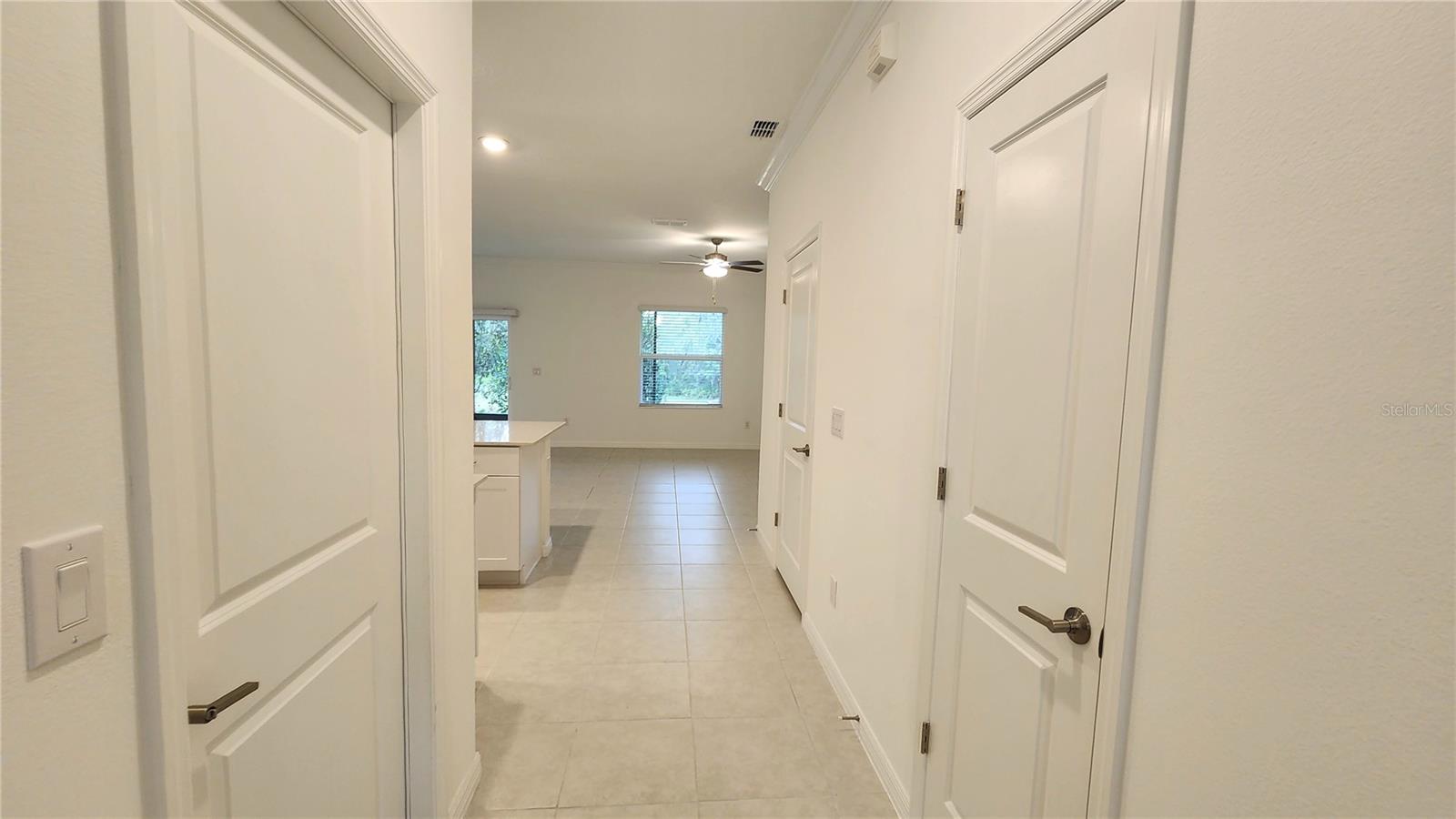 D06 HAWK TOWNHOMES - Residential Lease