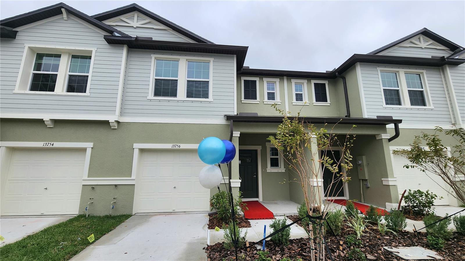 D06 HAWK TOWNHOMES - Residential Lease