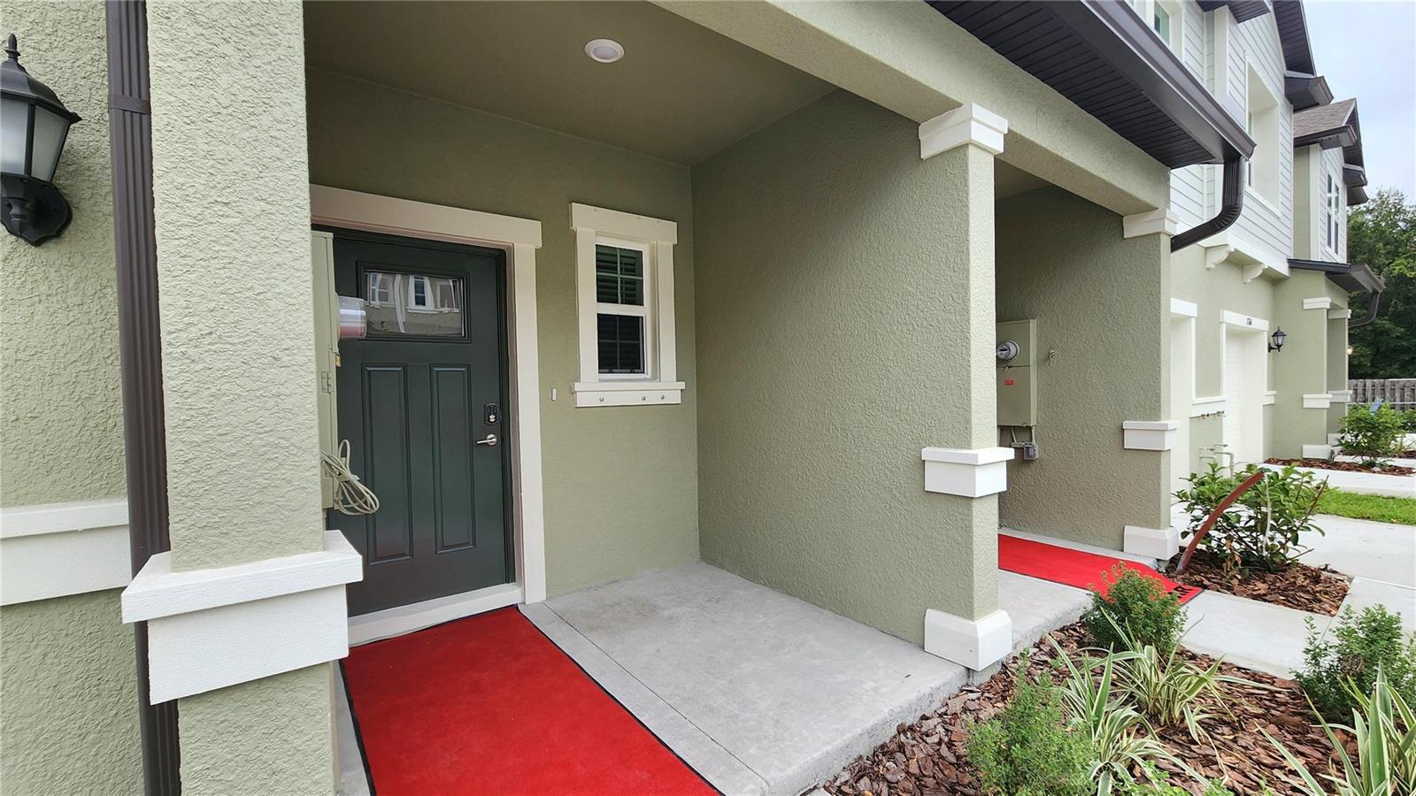 D06 HAWK TOWNHOMES - Residential Lease