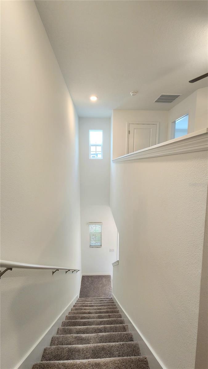 D06 HAWK TOWNHOMES - Residential Lease