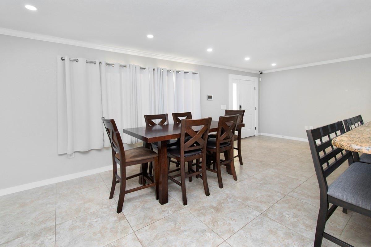 KENSINGTON WOODS - Residential