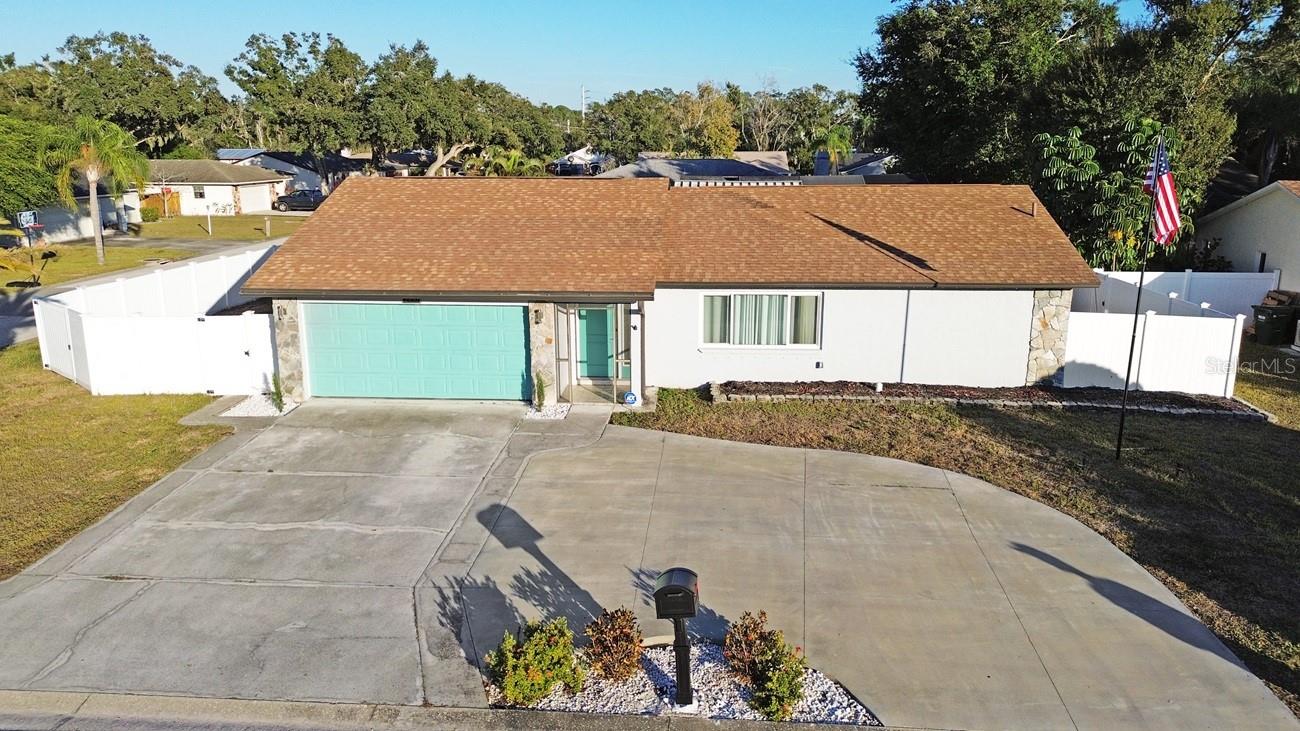 KENSINGTON WOODS - Residential