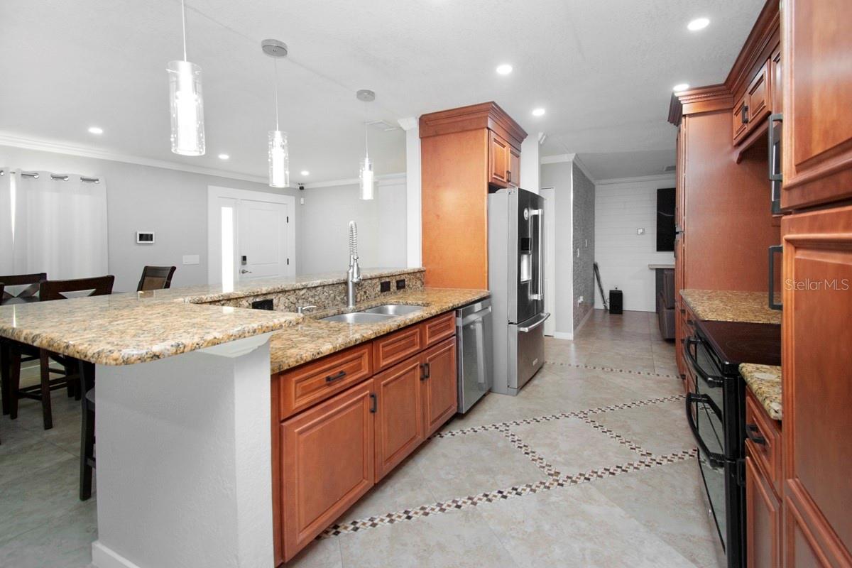 KENSINGTON WOODS - Residential