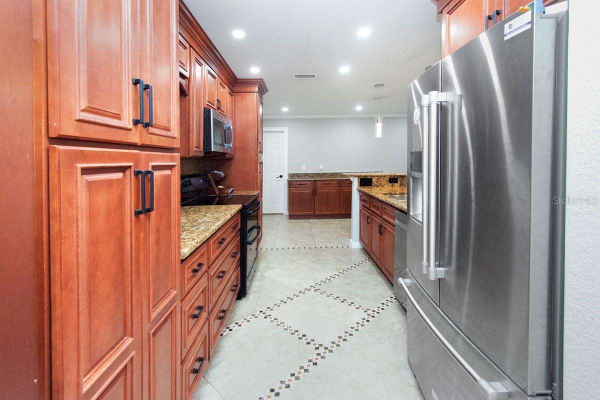 KENSINGTON WOODS - Residential