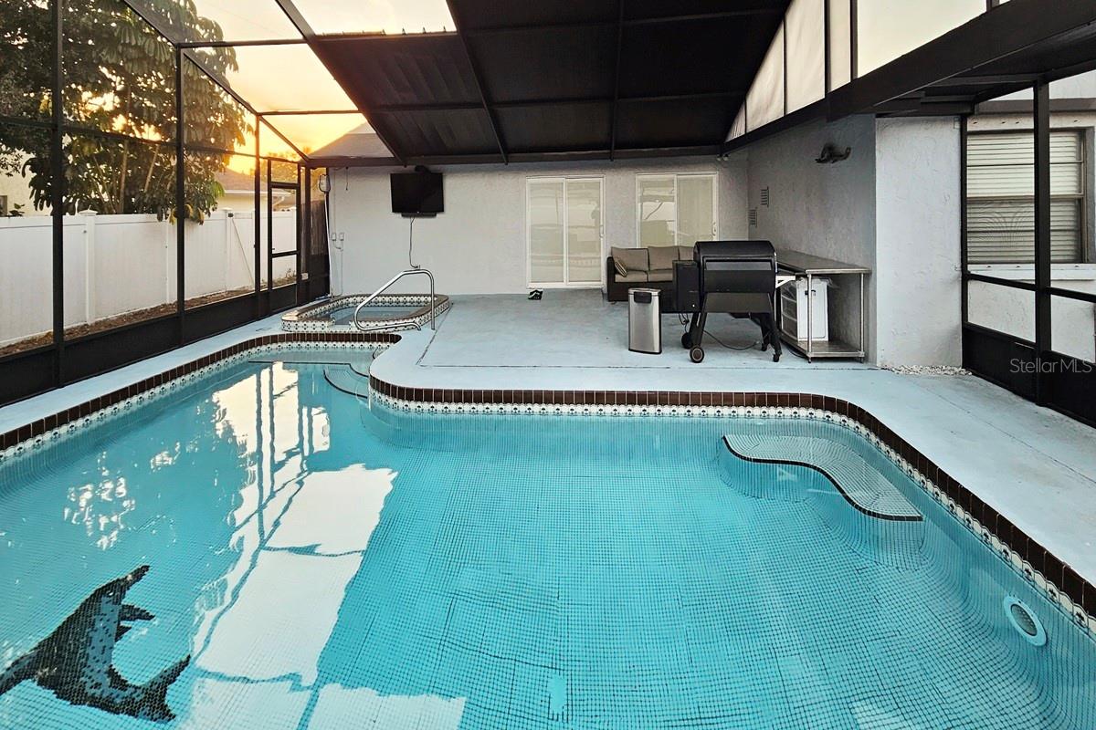 KENSINGTON WOODS - Residential