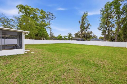 Tiny photo for 4510 SE 32nd Place, Ocala, FL 34480 (MLS # OM711708)