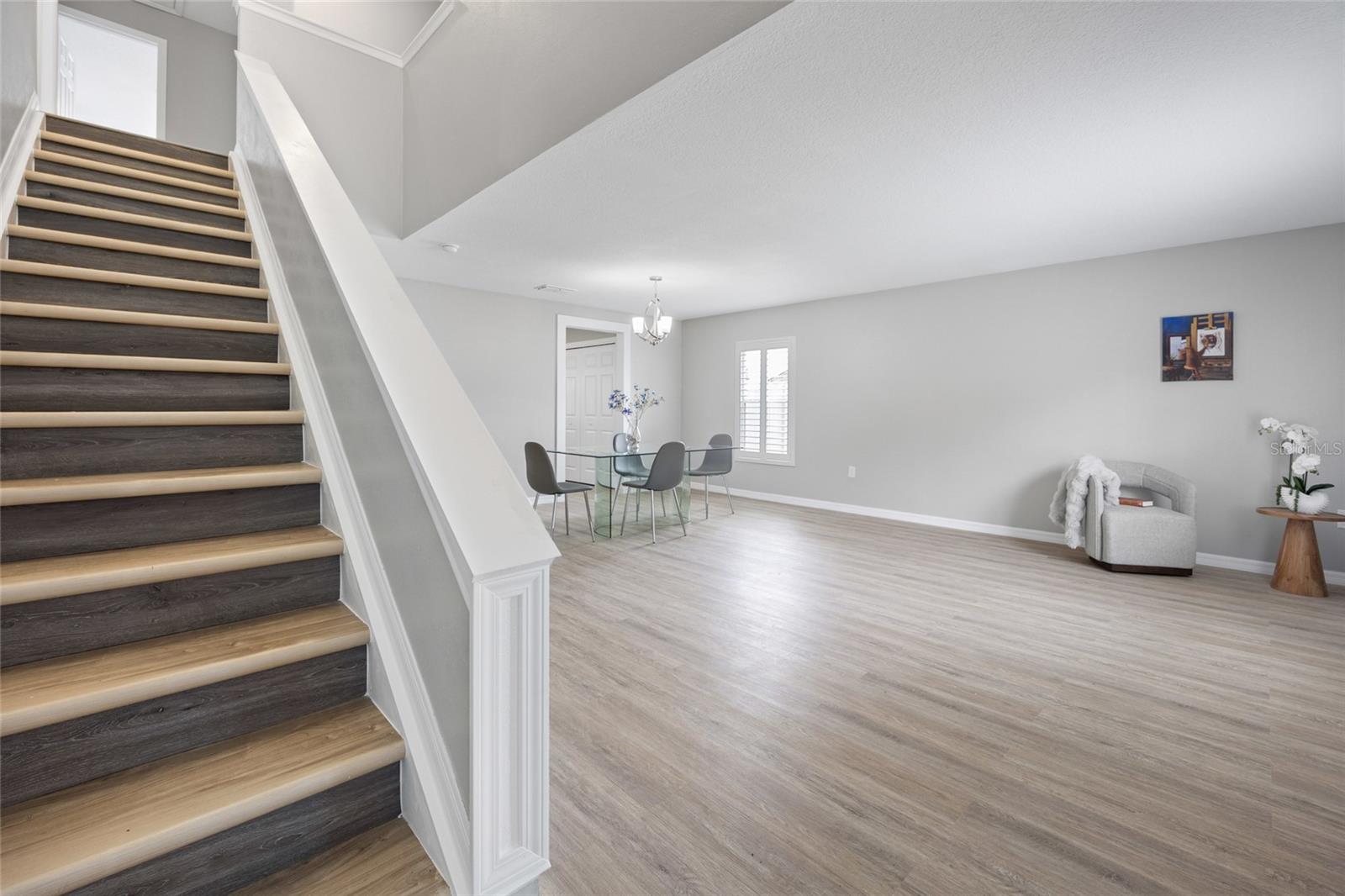 MAGNOLIA POINTE - Residential