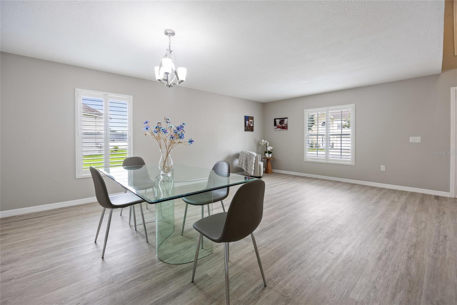 MAGNOLIA POINTE - Residential
