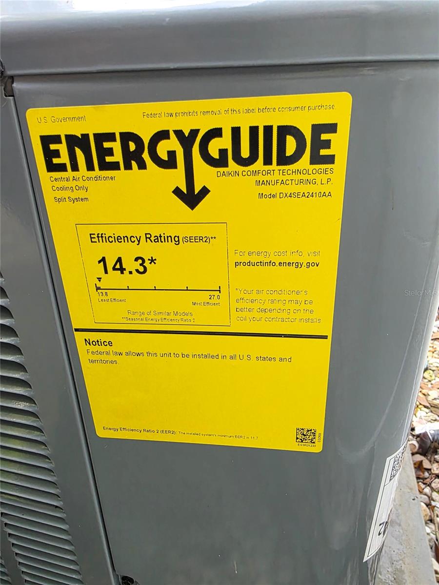 THE FOURTH BAYSHORE - Residential