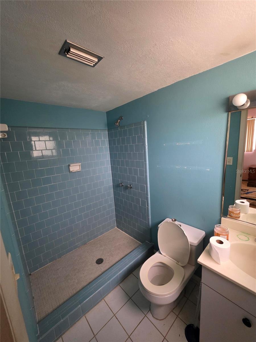 THE FOURTH BAYSHORE - Residential